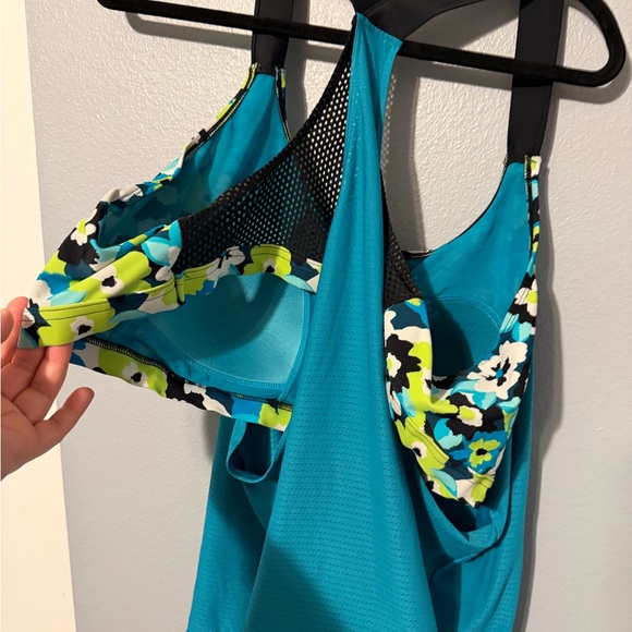 ZeroXposur Teal Athletic Tank with Floral Accents - Picture 3 of 9